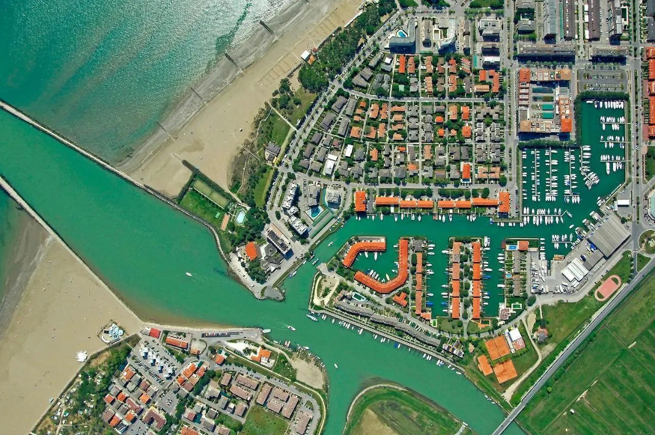 Apartment Enjoy Your Holiday In Our Pool - Beahost Porto Santa Margherita di Caorle