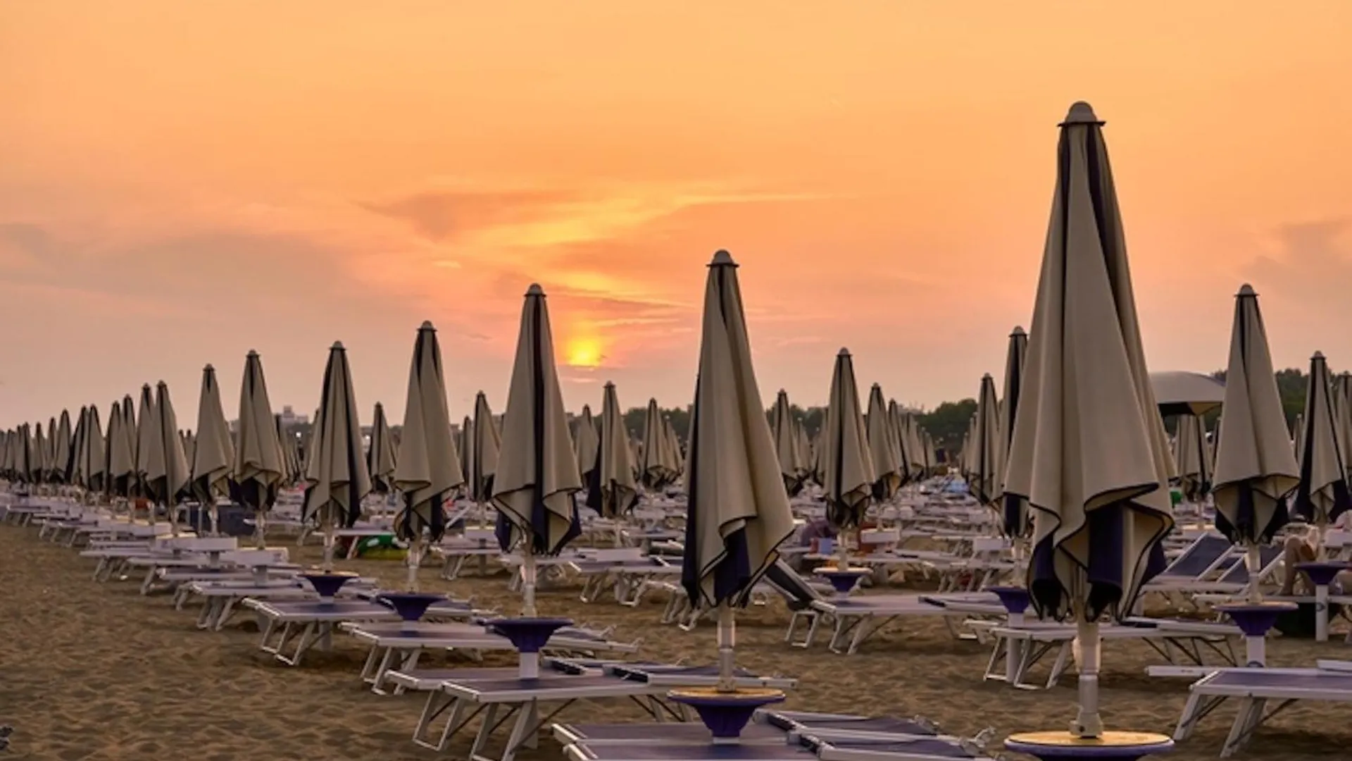 Enjoy Your Holiday In Our Pool - Beahost Porto Santa Margherita di Caorle 0*,  Italy
